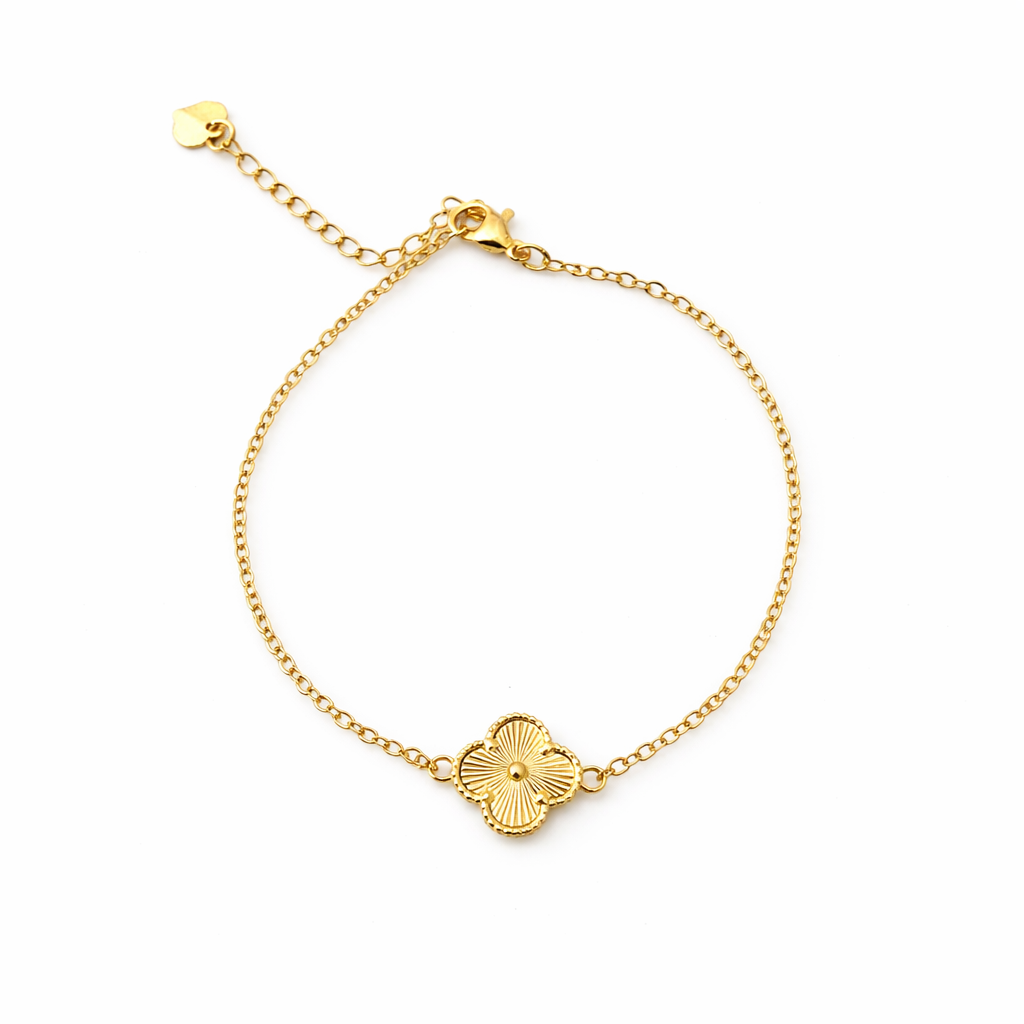 Mini Clover Gold Bracelet – Delicate Luxe