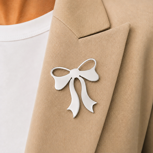Classic Bow Brooch – Silver