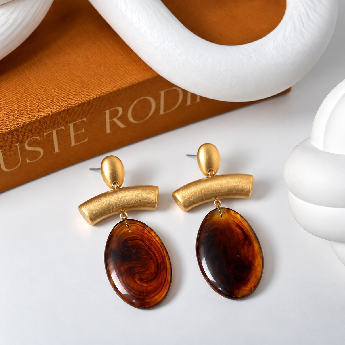 Tortoiseshell Brown Oval Drop Earrings with Brushed Gold – 7 cm