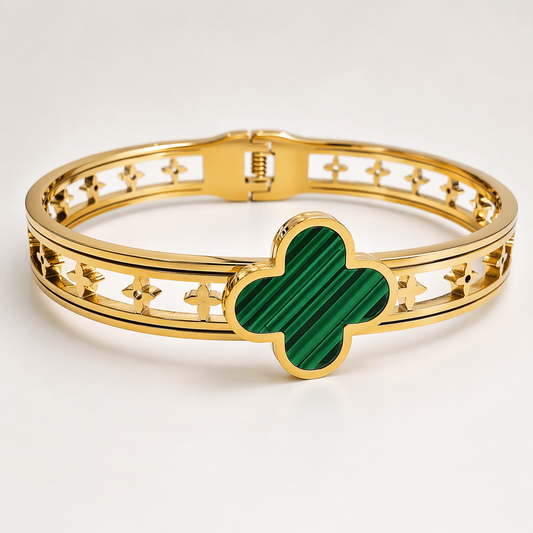 Emerald Clover Luxe Gold Bangle