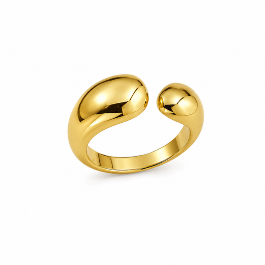 Luna Sculpted Gold Ring