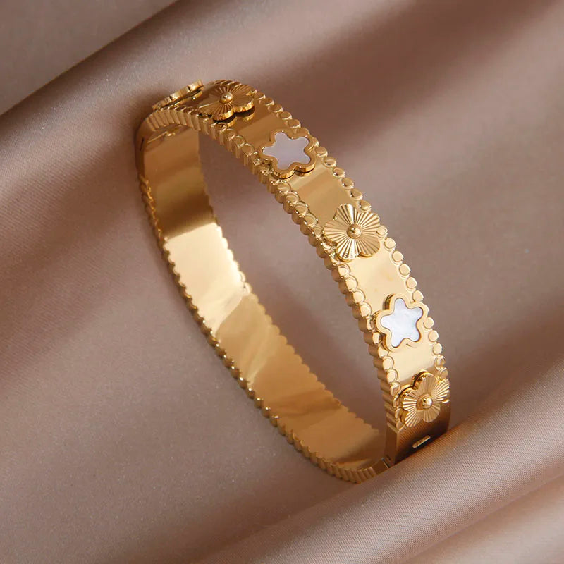 Golden Clover Luxe Bangle