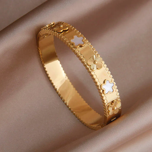 Golden Clover Luxe Bangle
